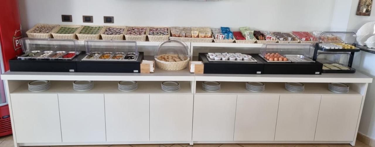 达曼斯酒店 圣多米尼卡 外观 照片